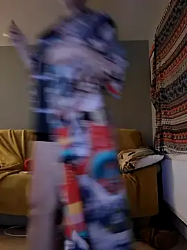 Snapshot of Raven_Fantastic chatting on October 30, 2025, 2:57 am Raven Fantastic online show from October 30, 2025, 2:57 am