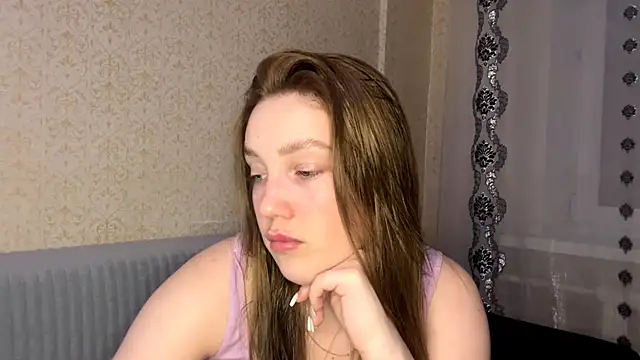 Mia likez online show from October 30, 2025, 1:12 pm