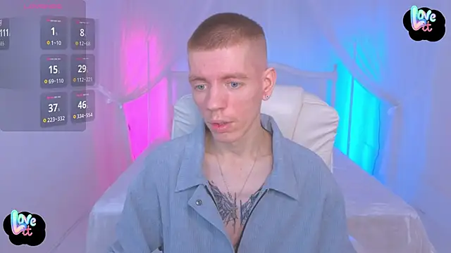 Snapshot of Cristian__Dior chatting on November 22, 2025, 5:56 pm Cristian Dior online show from November 22, 2025, 5:56 pm