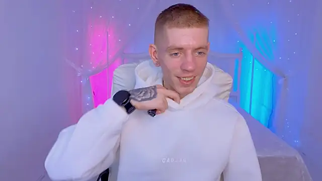 Snapshot of Cristian__Dior chatting on November 29, 2025, 1:47 pm Cristian Dior online show from November 29, 2025, 1:47 pm