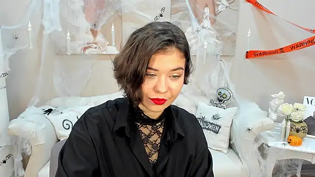 CamillaRush online show from October 28, 2025, 9:02 am