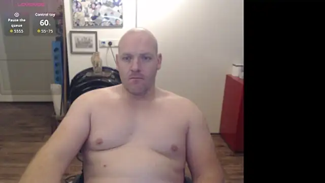 Snapshot of markrollo chatting on November 3, 2025, 5:25 pm markrollo online show from November 3, 2025, 5:25 pm