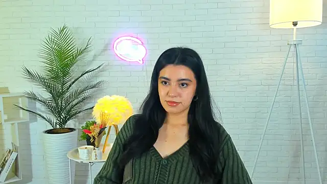 EloisGaran online show from October 27, 2025, 5:33 am