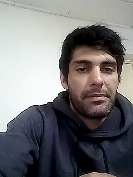 Snapshot of Rennbond chatting on November 1, 2025, 1:57 pm Rennbond online show from November 1, 2025, 1:57 pm