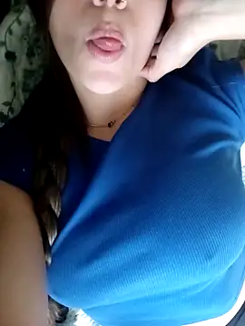 DianneVega online show from November 24, 2025, 12:49 pm