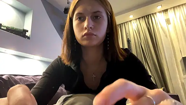 Snapshot of CarmaDiza chatting on November 3, 2025, 2:07 pm CarmaDiza online show from November 3, 2025, 2:07 pm