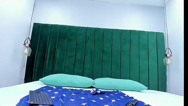 Melody Horney online show from February 12, 2026, 3:34 am