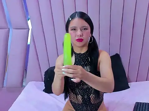 JulietaDiamond online show from January 8, 2026, 8:33 pm