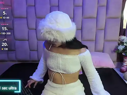 JulietaDiamond online show from February 12, 2026, 2:39 am