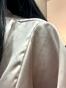 AbbyHank2 online show from November 18, 2025, 4:44 pm