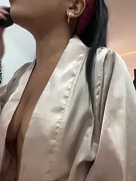 AbbyHank2 online show from November 26, 2025, 3:13 pm