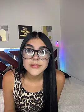 barbie latinaa online show from October 24, 2025, 7:10 pm