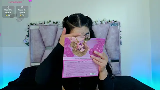 Iris mandarinne online show from October 29, 2025, 5:58 pm