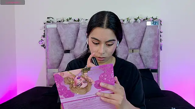 Iris mandarinne online show from October 31, 2025, 6:09 pm