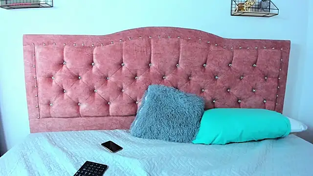 Mia rous69 online show from October 29, 2025, 5:10 am