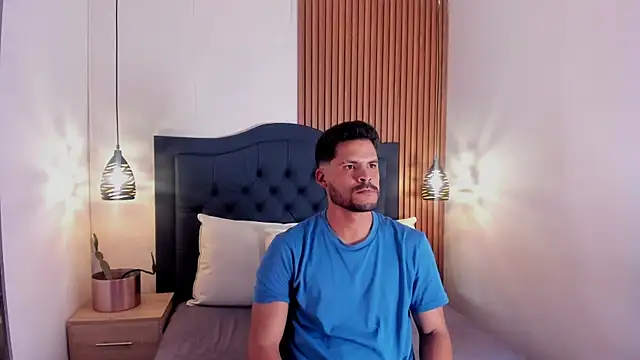 Hamilton 0 online show from October 25, 2025, 7:52 pm