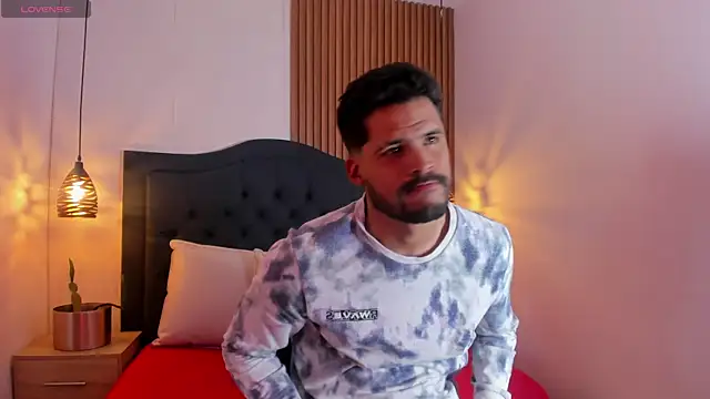 Hamilton 0 online show from October 29, 2025, 8:54 pm