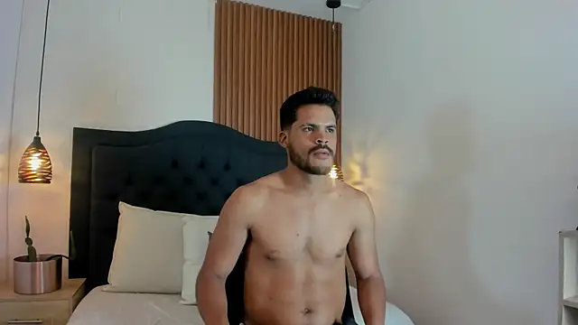 Hamilton 0 online show from October 31, 2025, 9:38 pm