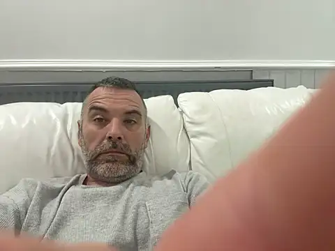 plymouthlad82 online show from November 2, 2025, 12:46 am