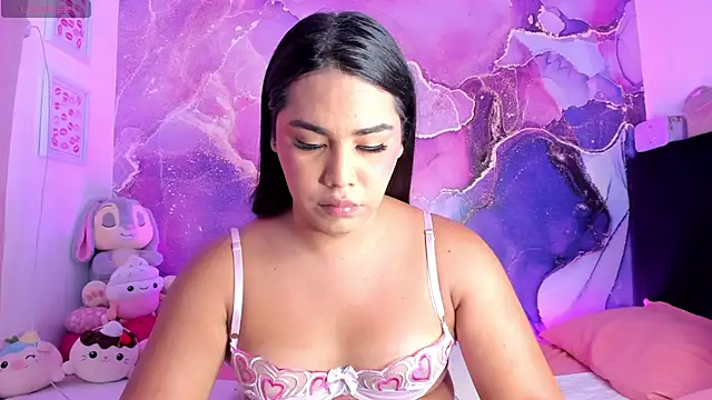 Snapshot of mishelbubble chatting on May 12, 2026, 8:28 pm mishelbubble online show from May 12, 2026, 8:28 pm
