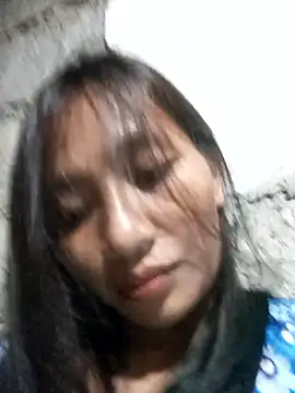 lyn cute18 online show from October 25, 2025, 1:07 pm