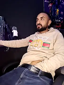  xsebassx  online show from November 7, 2025, 4:23 am