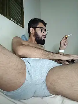 FerrariniHott online show from October 29, 2025, 4:59 am