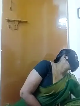 tamilammu1431 online show from December 22, 2025, 2:47 pm