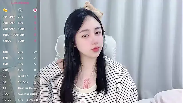 Love-hanzaizai718 online show from April 18, 2026, 2:32 pm