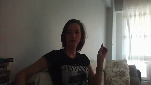 Snapshot of ArianaStarr chatting on October 29, 2025, 8:16 am ArianaStarr online show from October 29, 2025, 8:16 am