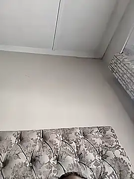 IndianLara online show from December 1, 2025, 1:49 pm