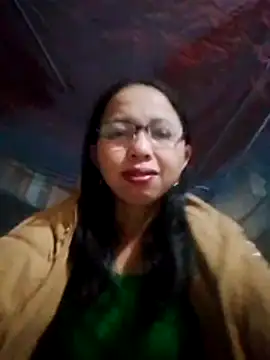 TRIEUTRIEU20 online show from November 24, 2025, 3:01 pm