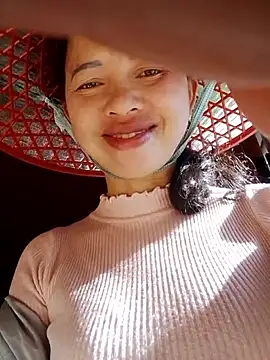 TRIEUTRIEU20 online show from December 19, 2025, 7:37 am