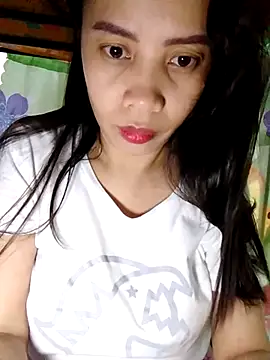 Snapshot of LadyS_005 chatting on October 28, 2025, 10:08 am LadyS 005 online show from October 28, 2025, 10:08 am