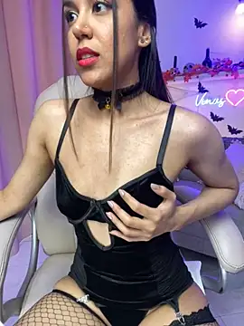 VenusIsLove  online show from October 19, 2025, 7:03 pm