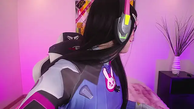 Damiian20  online show from April 4, 2026, 12:13 pm