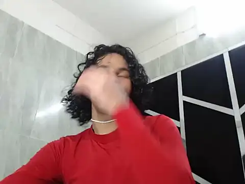 Snapshot of IromyRusseRs chatting on November 4, 2025, 8:08 pm IromyRusseRs online show from November 4, 2025, 8:08 pm