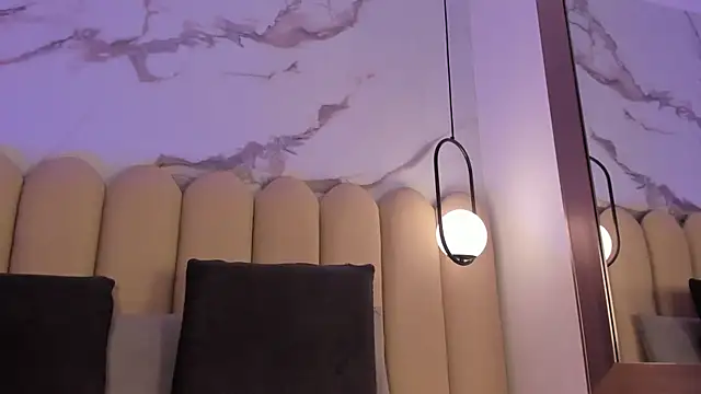 Vittoria  rossi online show from January 9, 2026, 3:26 pm