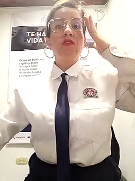 Snapshot of Valentina--1 chatting on April 28, 2026, 10:09 am Valentina--1 online show from April 28, 2026, 10:09 am