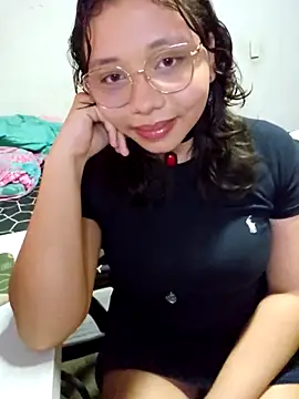 Snapshot of Sapphire024 chatting on October 25, 2025, 5:37 am Sapphire024 online show from October 25, 2025, 5:37 am