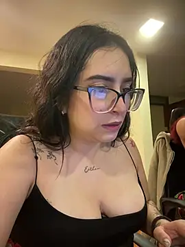 Kloe Novoa online show from March 30, 2026, 12:06 pm