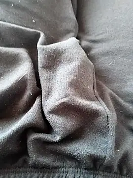 Andres  00 online show from April 1, 2026, 3:42 pm