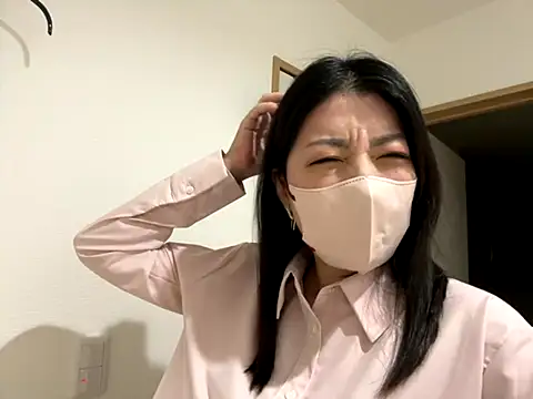 Snapshot of akimix_xoxo chatting on November 2, 2025, 1:24 pm akimix xoxo online show from November 2, 2025, 1:24 pm