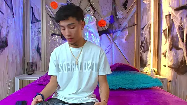 Snapshot of Ink_Boy chatting on October 26, 2025, 1:17 pm Ink Boy online show from October 26, 2025, 1:17 pm