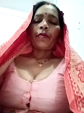 Snapshot of Indiangueen chatting on December 2, 2025, 11:45 pm Indiangueen online show from December 2, 2025, 11:45 pm