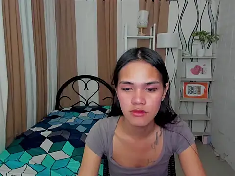 XxBigCockAliyahxX online show from October 28, 2025, 8:11 pm