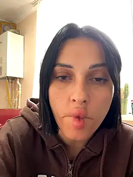 murr-kytty online show from October 24, 2025, 7:49 am