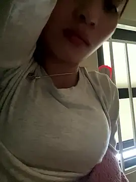 Snapshot of Tina_x chatting on January 14, 2026, 12:05 am Tina x online show from January 14, 2026, 12:05 am