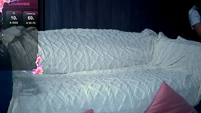 EmmaVayne online show from December 22, 2025, 7:33 pm