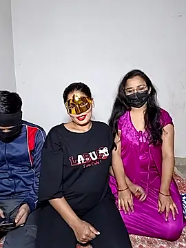 Heena-143 online show from January 14, 2026, 4:12 pm